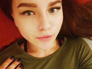 Eroottinen videokeskustelu onlyours1