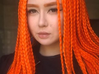 Profiilikuva orange-girl