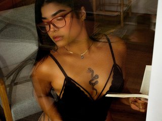 Eroottinen videokeskustelu Pamela-Moreno