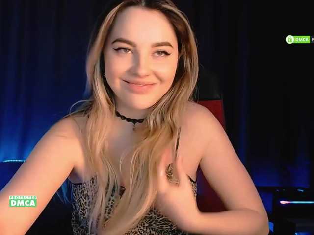 Lähettää kuvakaappauksia PapricaLucci