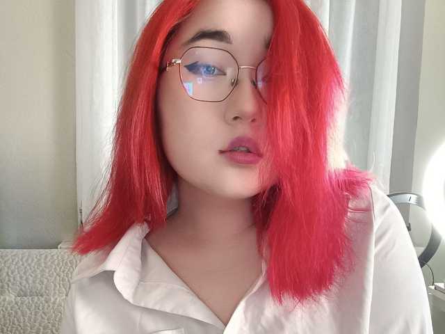 Kuva profiilista peach-girl