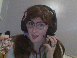 Eroottinen videokeskustelu Pepperminty