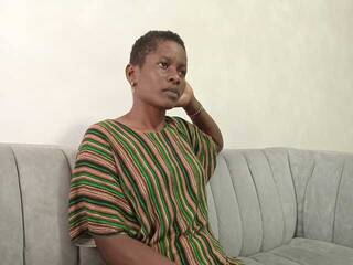 Eroottinen videokeskustelu Petitegirly