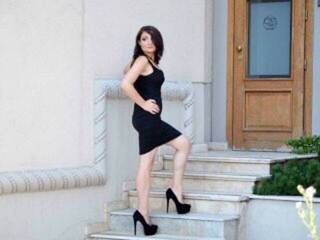 Eroottinen videokeskustelu PhoebeMoon