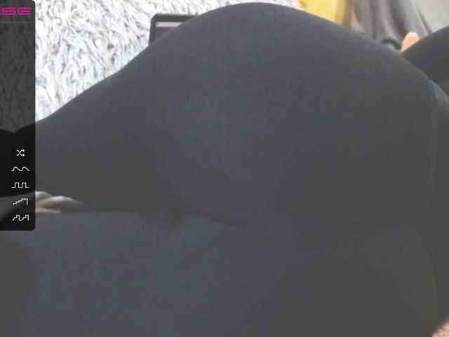 Lähettää kuvakaappauksia blackkitty__