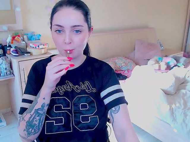 Kuvat pinkiepie1997 welcome guys! Lets talk :) in group only dance and teasing :) all show in pvt