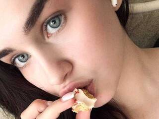 Eroottinen videokeskustelu plushflametwinklemeow