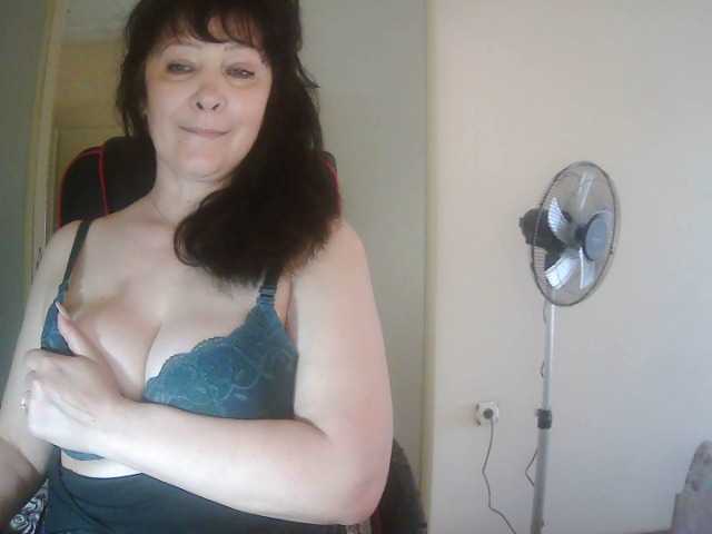 Kuvat poli0107 LOVENSE ON from 2 tokensPRIVATE GROUP CHAT . SPYPM 20 tokcam2cam in spy