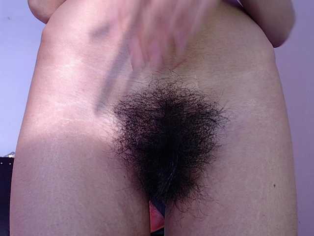 Kuvat PollyGray18 @hairy @total 1000