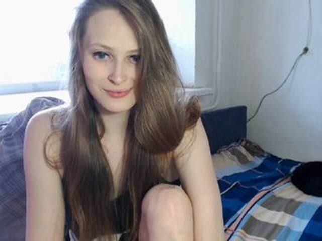 Lähettää kuvakaappauksia Cutelioness