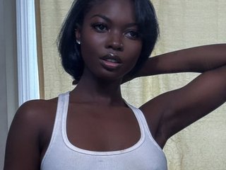 Eroottinen videokeskustelu Pretty-Ebony-Doll