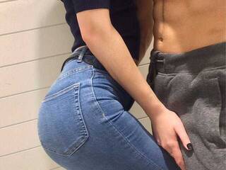 Eroottinen videokeskustelu tikitokilove