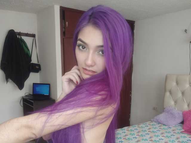 Eroottinen videokeskustelu purple--girl