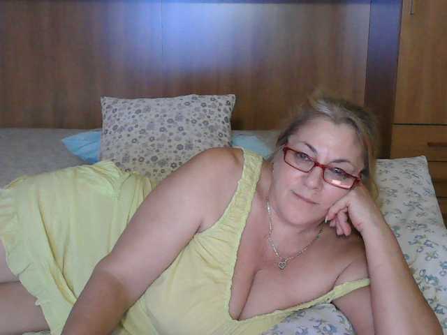 Kuvat Mary_sweet MATURE WOMAN(60 years-)#MILF#BIG TITS NATURAL#HAIRY PUSSY#SMOKER#Guys press on the heart from the right angle if you like me#C2C IN PRV,GROUP OR IN CHAT FOR 199TKS(5MIN)#PM20TKS