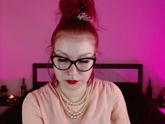 Kuvat Goddess_Amanita You Glamournatrix Findomme will humiliate you gently