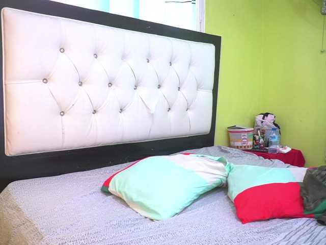 Lähettää kuvakaappauksia QueenDoll1