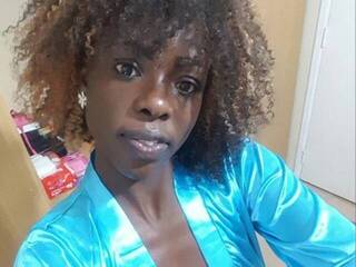 Eroottinen videokeskustelu queenjess