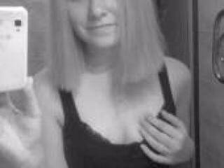 Eroottinen videokeskustelu queenlike