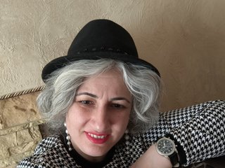 Eroottinen videokeskustelu QueenSusana