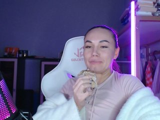 Eroottinen videokeskustelu QWEENII