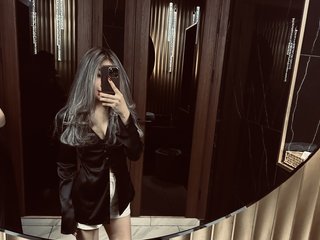 Eroottinen videokeskustelu Rae-lil