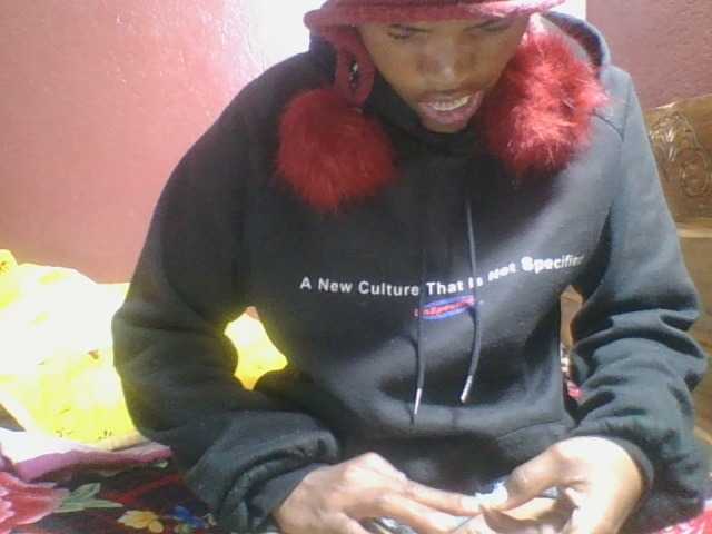 Lähettää kuvakaappauksia Raishahot