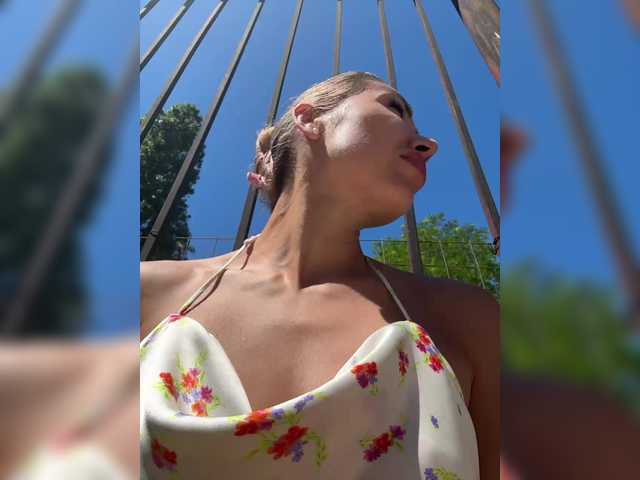 Lähettää kuvakaappauksia LiyaSilvers