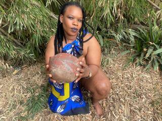 Eroottinen videokeskustelu RatchetBooty