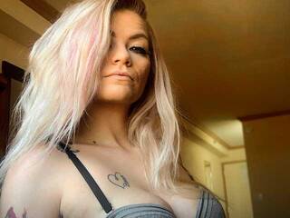 Eroottinen videokeskustelu realchichi