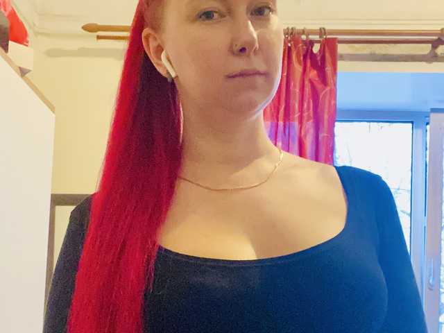 Kuva profiilista RedFoxxxya