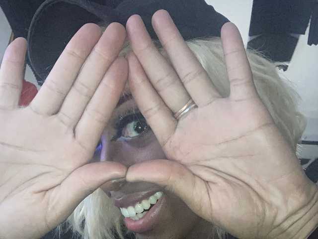 Kuva profiilista AaliyahD
