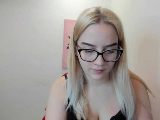 Kuvat rikkisix69 Hi guys :) My name is Rikki, my biggest strengths are my #bigtits, and #ass. Im still #teen, and #new here, and very #shy too. ;)