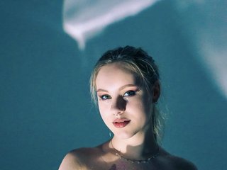 Eroottinen videokeskustelu Rinaaaa-cherry