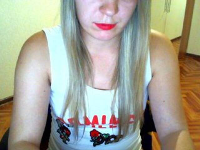 Lähettää kuvakaappauksia Your_Girl23