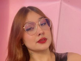 Eroottinen videokeskustelu RominaBacker