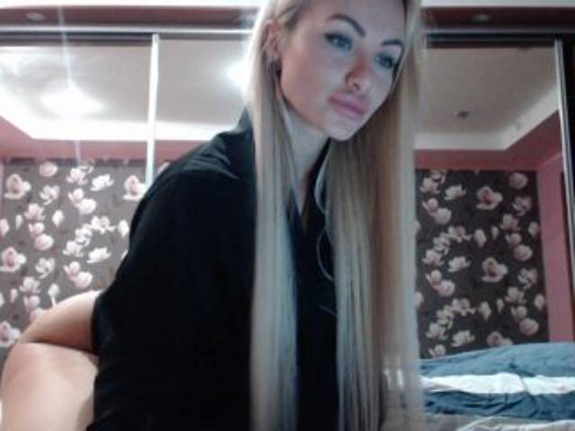 Lähettää kuvakaappauksia RosaNobile