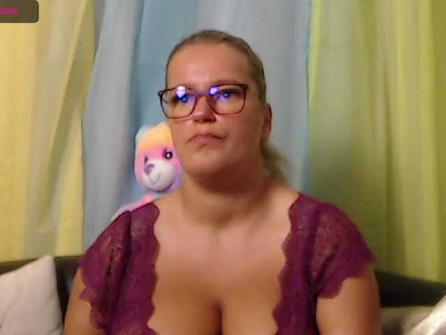 Lähettää kuvakaappauksia Roselyn25