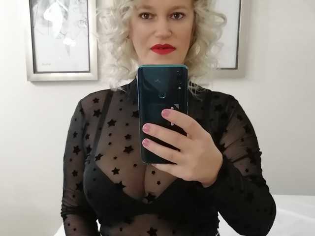Kuva profiilista Roselyn25