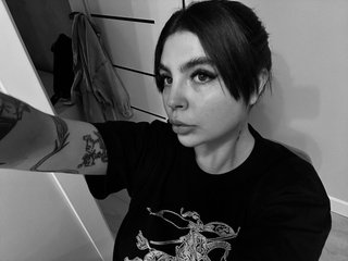 Eroottinen videokeskustelu RoseMoonn