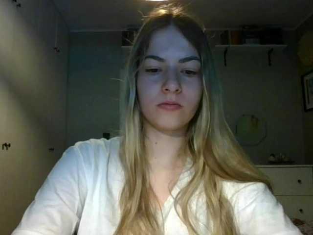 Lähettää kuvakaappauksia RosieJune