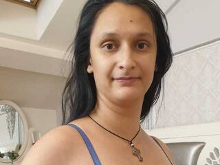 Eroottinen videokeskustelu RossieWhatt