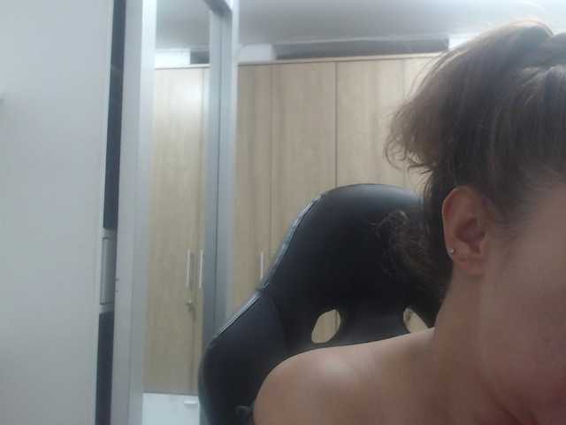 Lähettää kuvakaappauksia RoxanaMilf