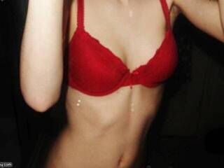 Eroottinen videokeskustelu Roxi24