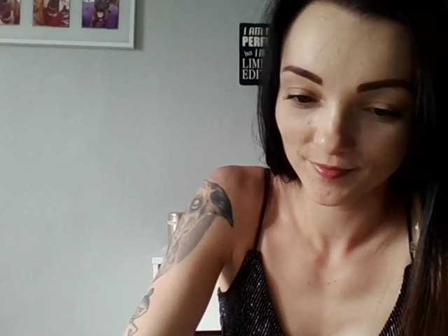 Lähettää kuvakaappauksia RoxiSexy