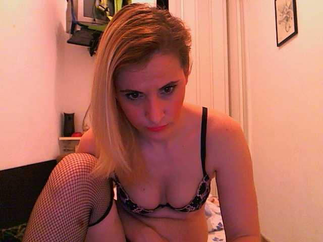 Lähettää kuvakaappauksia Roxycrazzy