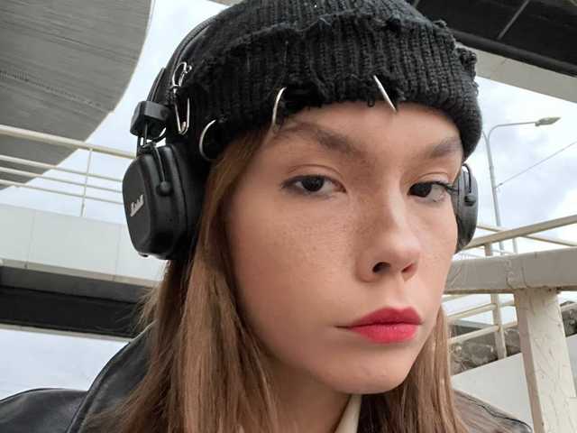 Kuva profiilista RubyRedkiss