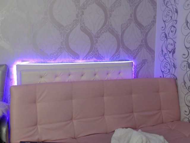 Kuvat sabrina-stone welcome to my room guys !!! When I meet the goal my pussy will be so creamy and squirt 2000 2000
