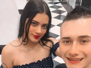 Eroottinen videokeskustelu sacha-adam