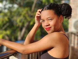 Eroottinen videokeskustelu SadieLarson