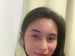 Eroottinen videokeskustelu SakuraCorpuz